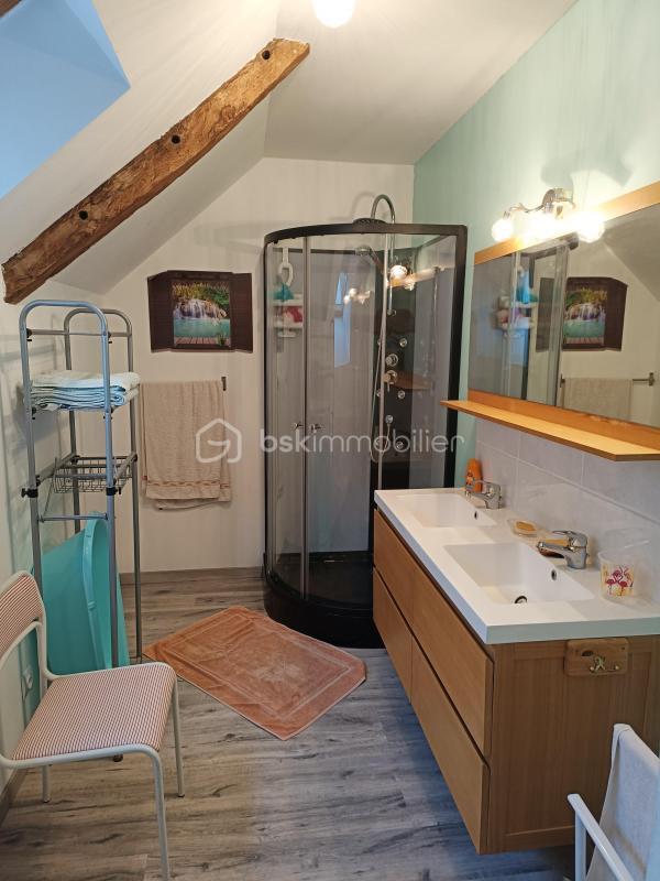 Maison - 270 m² - 8 pièces