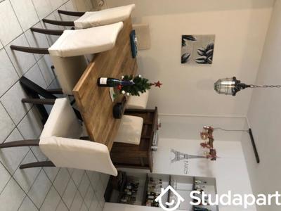 Chambre - 17 m² - 1 pièce