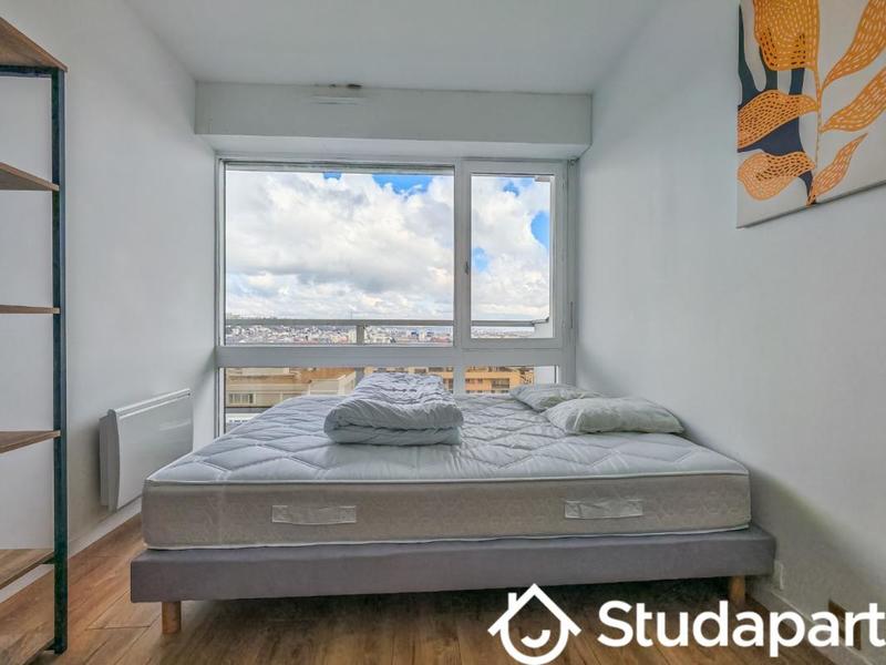 Chambre - 13 m² - 1 pièce