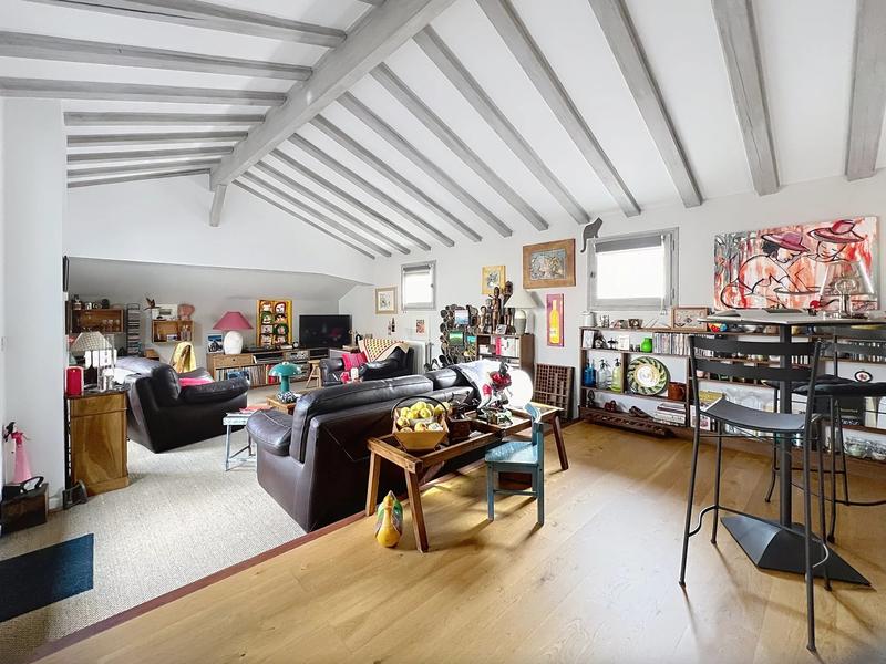 Appartement - 142 m² - 4 pièces