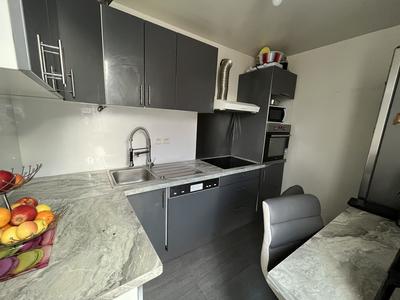 Appartement - 64 m² - 4 pièces