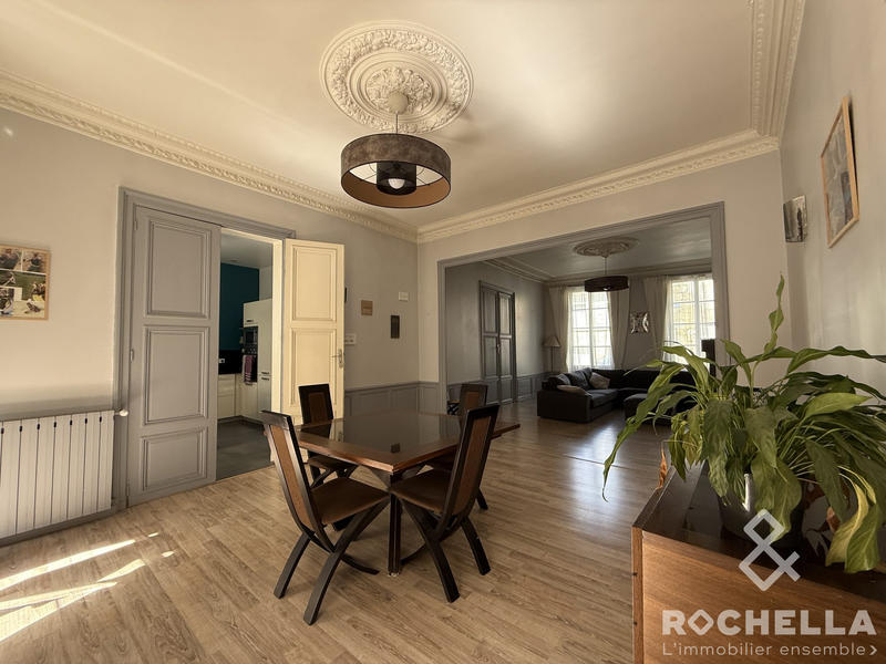 Maison ancienne - 357 m² - 9 pièces