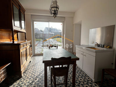 Maison - 83 m² - 5 pièces