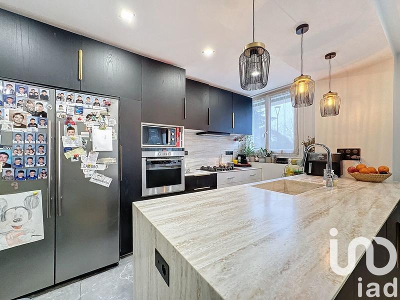 Appartement - 81 m² - 4 pièces