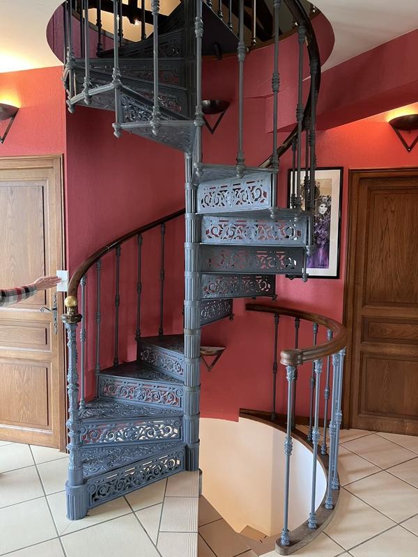 Propriété - 340 m² - 10 pièces