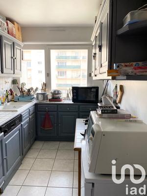 Appartement - 80 m² - 4 pièces