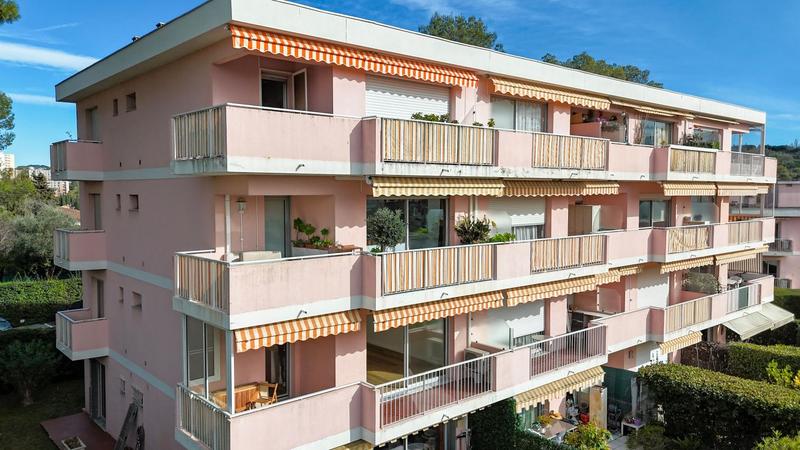 Appartement - 75 m² - 4 pièces