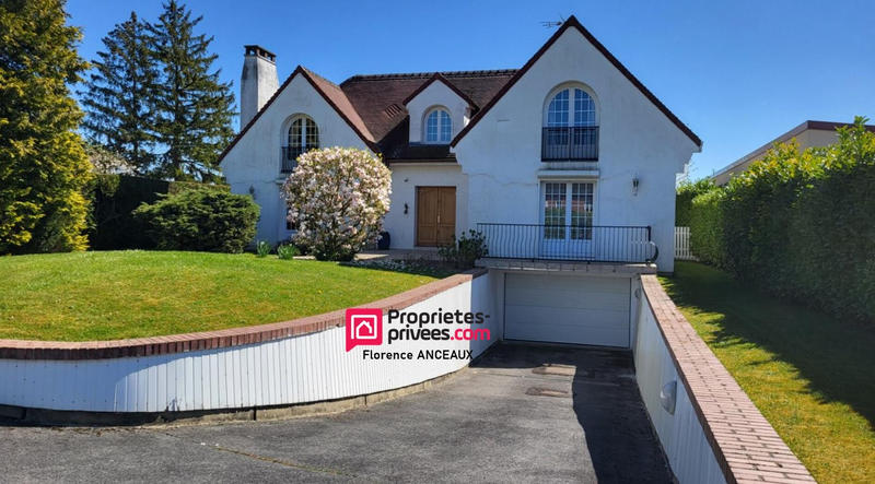 Maison - 192 m² - 7 pièces