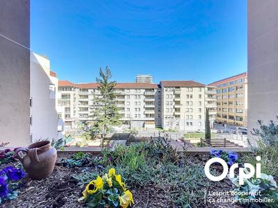 Appartement - 60 m² - 2 pièces