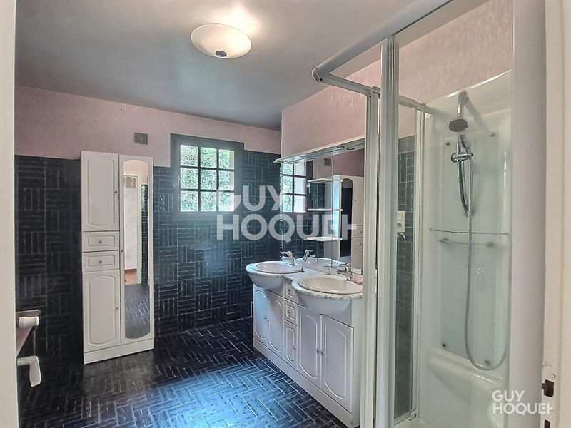 Maison - 150 m² - 5 pièces