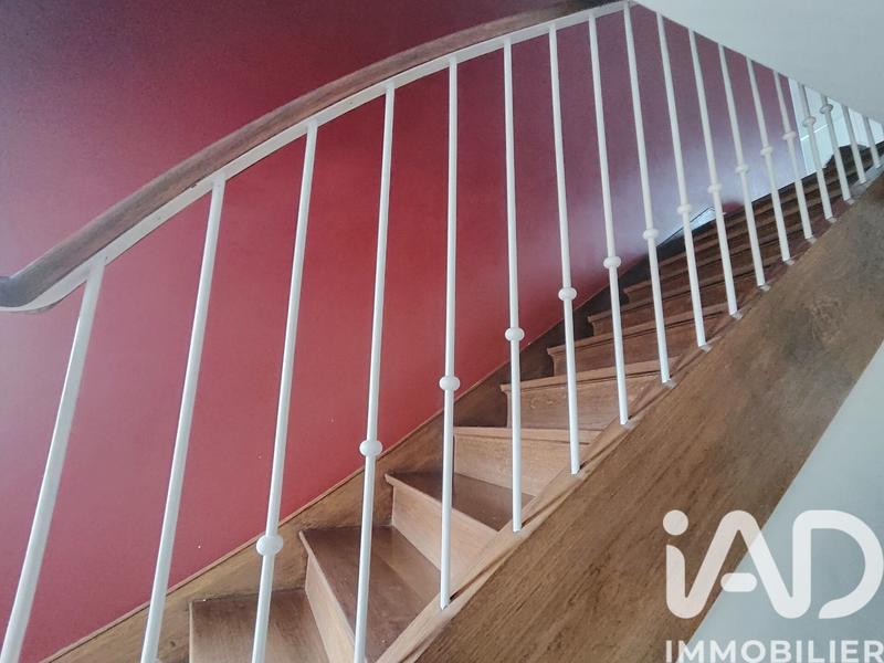 Maison - 215 m² - 8 pièces