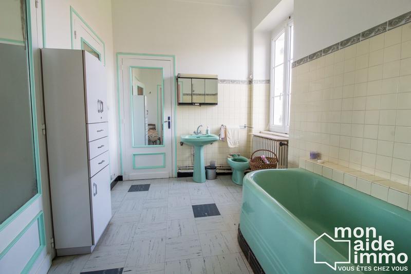 Château - 350 m² - 15 pièces