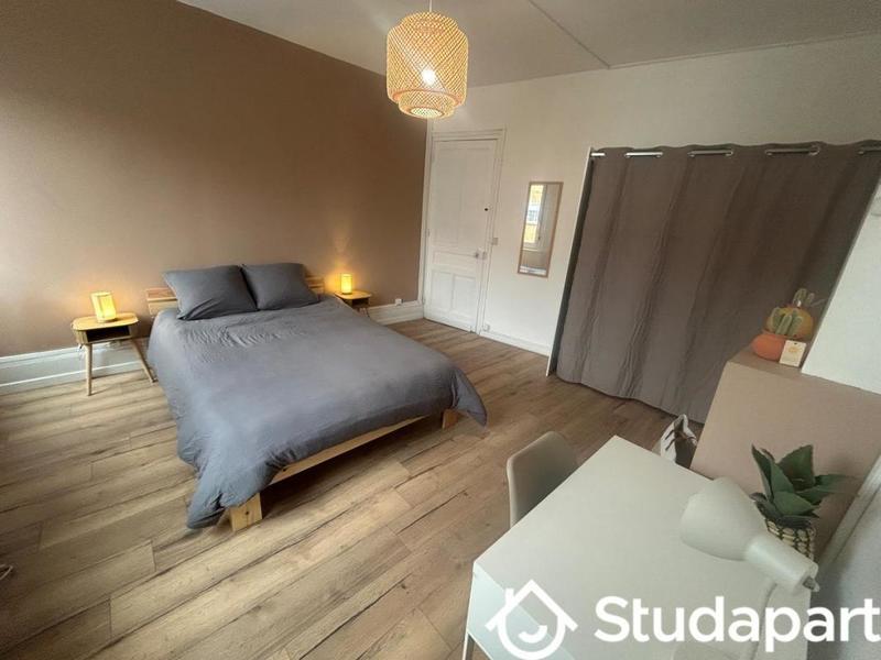 Chambre - 15 m² - 1 pièce