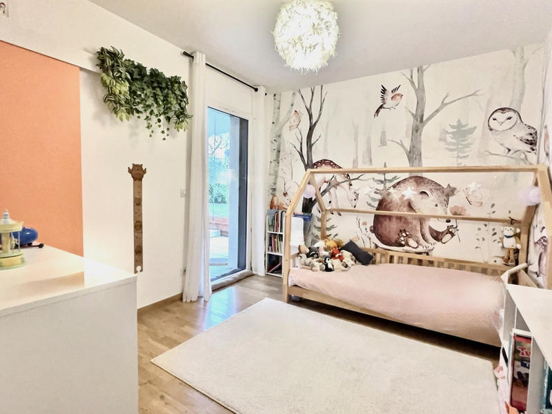 Appartement - 90 m² - 4 pièces