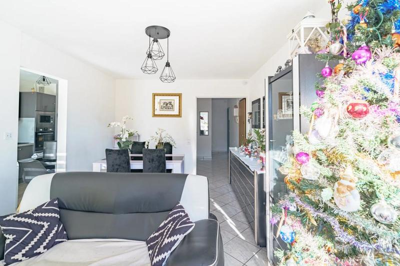 Appartement - 79 m² - 4 pièces