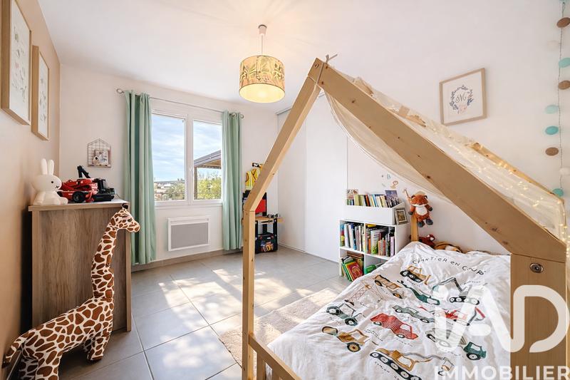 Maison - 90 m² - 5 pièces