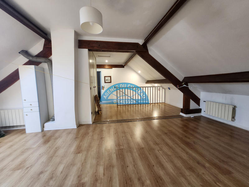 Maison - 180 m² - 8 pièces