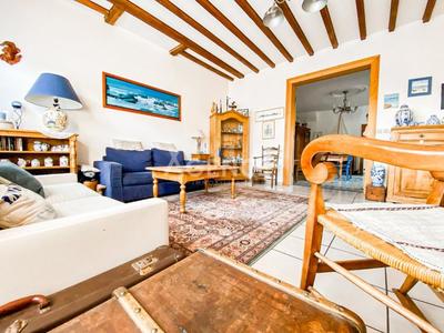 Maison bourgeoise - 242 m² - 8 pièces