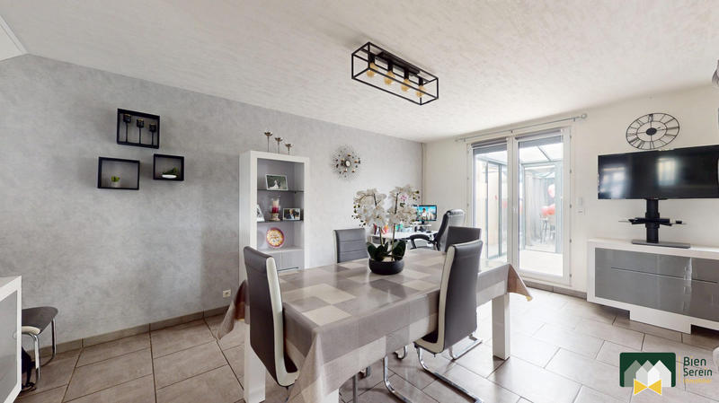 Maison - 87 m² - 5 pièces