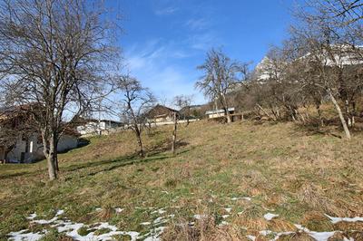 Terrain constructible - 2 028 m²