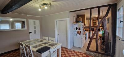 Maison - 101 m² - 6 pièces