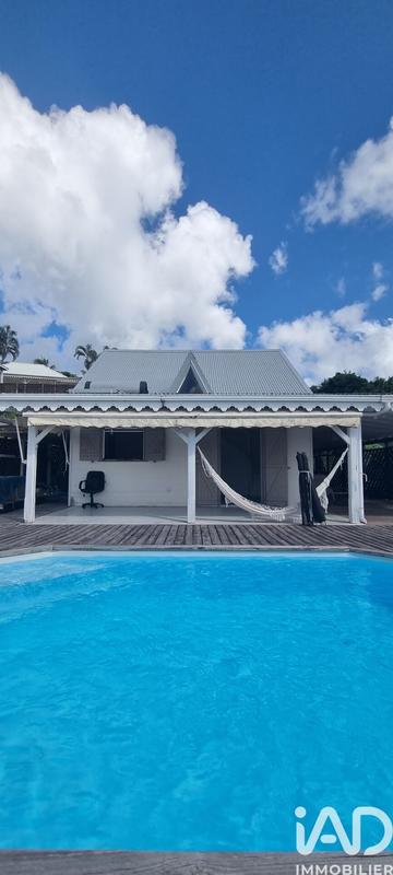 Maison - 94 m² - 5 pièces