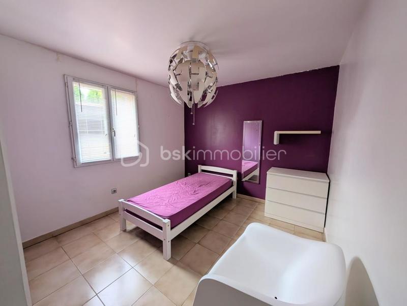 Villa - 100 m² - 5 pièces