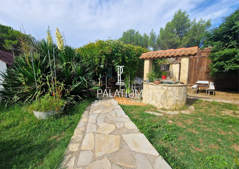 Maison - 200 m² - 11 pièces