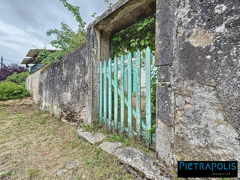 Maison ancienne - 180 m² - 3 pièces