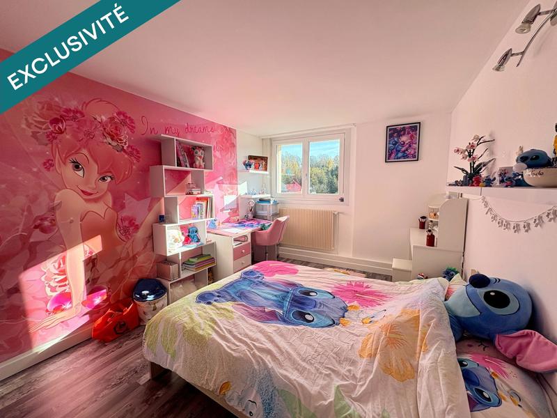 Maison - 223 m² - 8 pièces