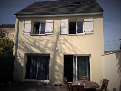 Maison - 85 m² - 4 pièces