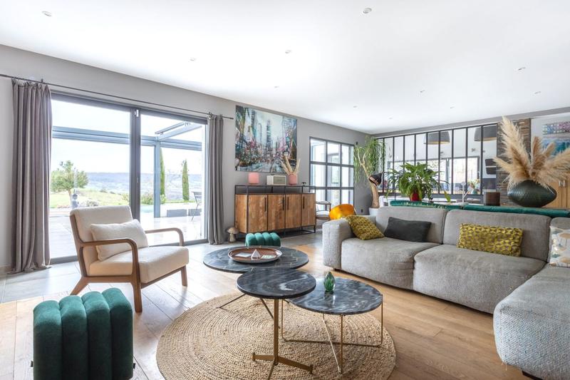 Villa - 209 m² - 6 pièces