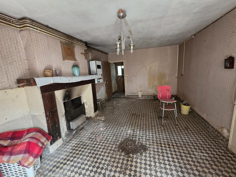 Maison - 99 m² - 11 pièces