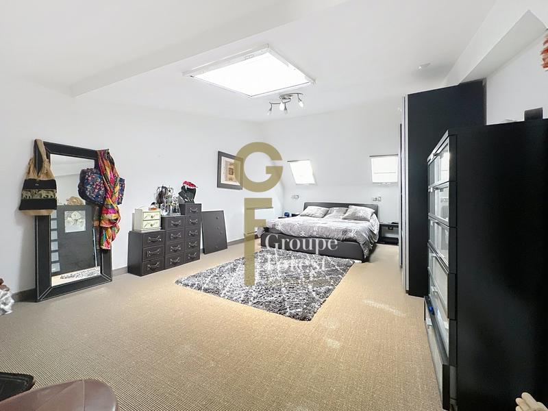 Maison - 190 m² - 5 pièces