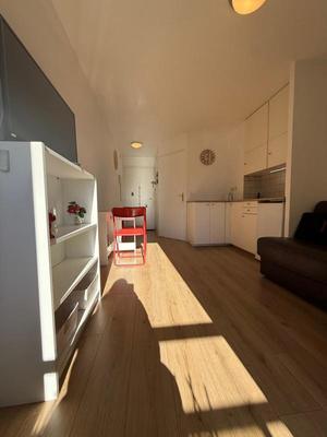 Studio - 18 m² - 2 pièces