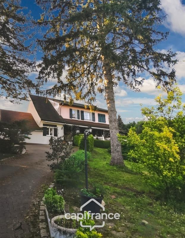 Maison - 190 m² - 7 pièces