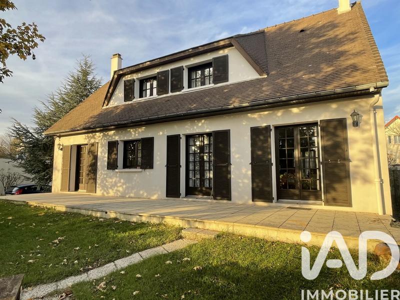 Maison - 151 m² - 7 pièces