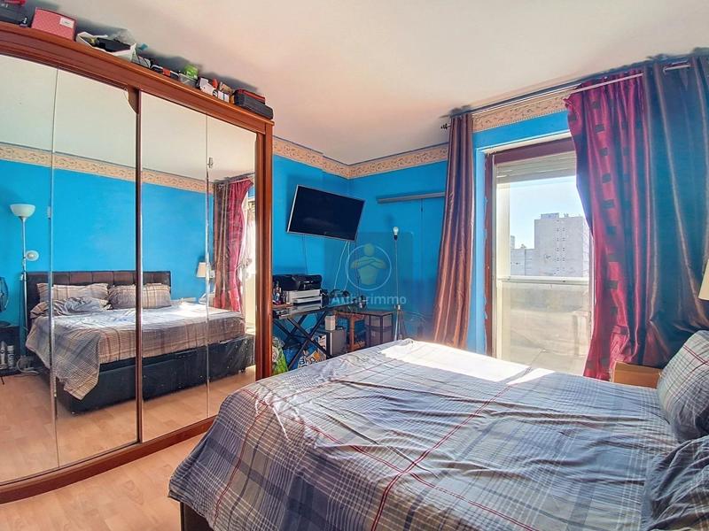 Appartement - 85 m² - 4 pièces