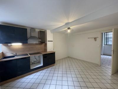 Appartement - 82 m² - 3 pièces