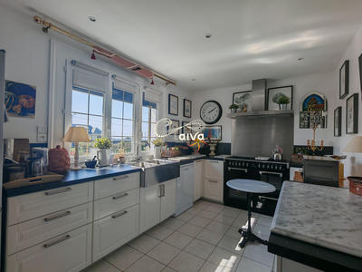 Maison traditionnelle - 120 m² - 6 pièces