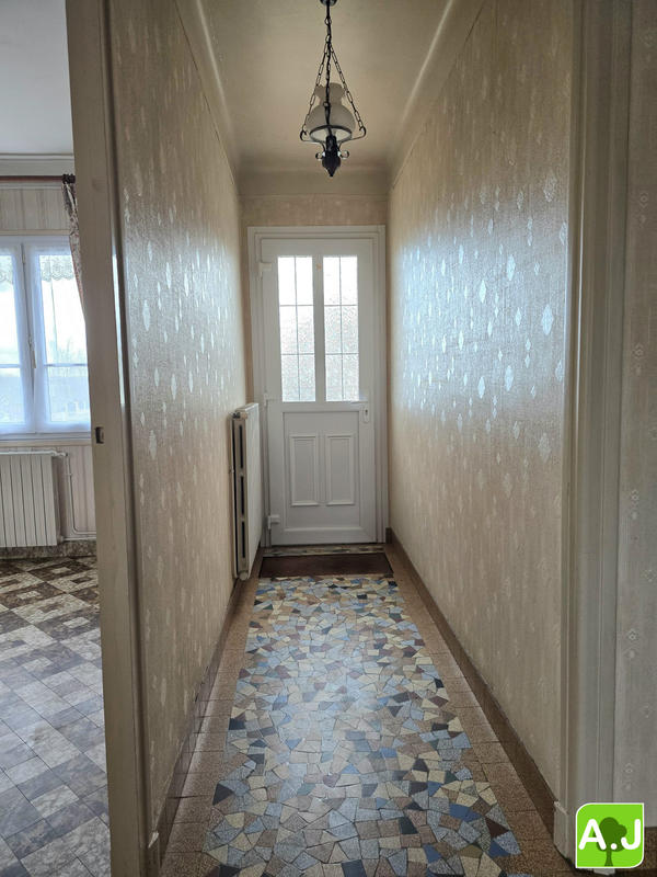 Maison - 64 m² - 5 pièces