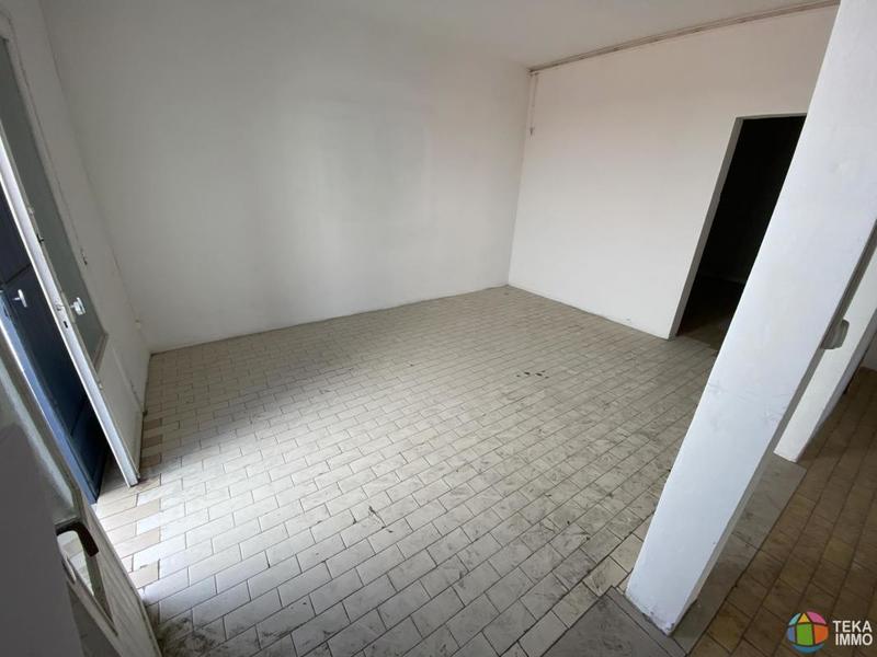 Local commercial - 68 m² - 4 pièces