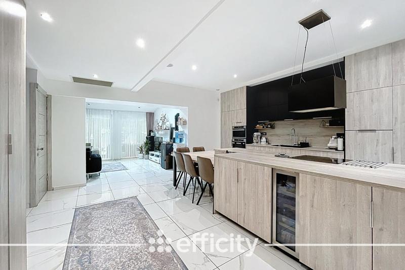 Maison - 160 m² - 5 pièces