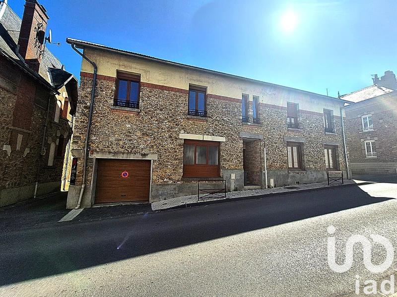 Maison - 311 m² - 14 pièces