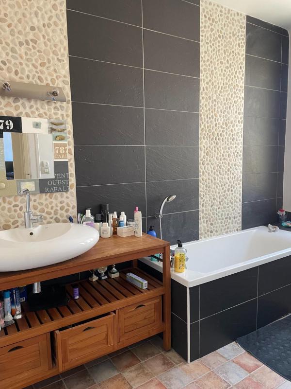 Maison - 246 m² - 10 pièces