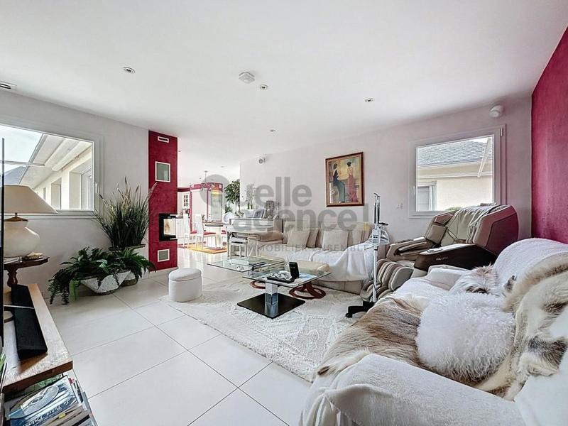 Maison - 143 m² - 7 pièces