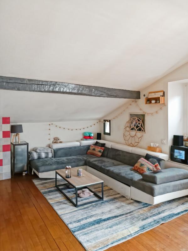 Maison - 365 m² - 11 pièces