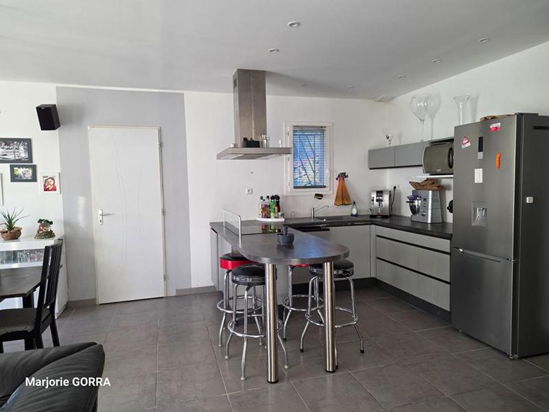 Maison - 94 m² - 4 pièces