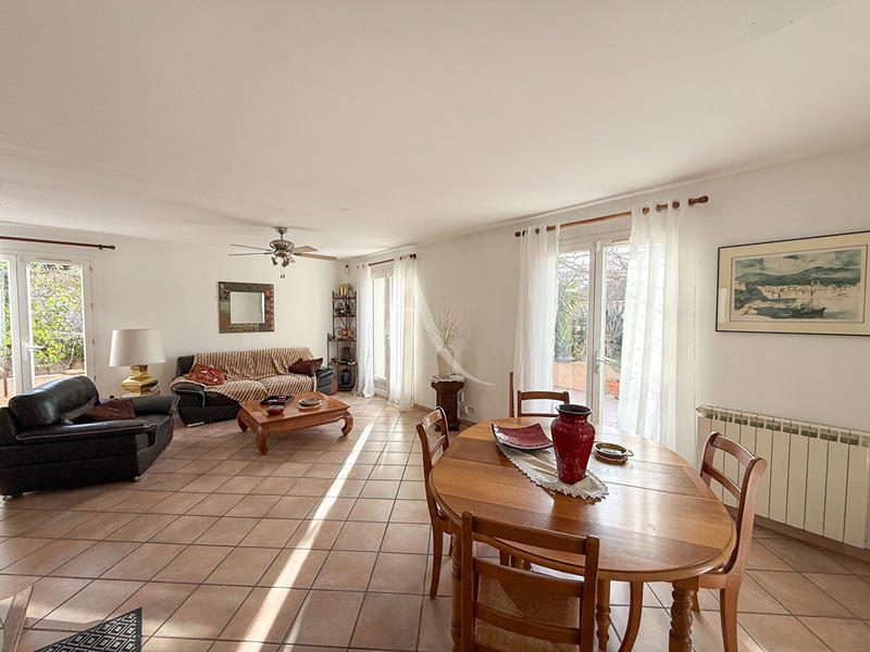 Maison - 104 m² - 4 pièces