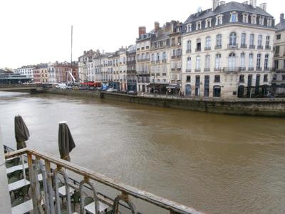 Appartement - 90 m² - 3 pièces